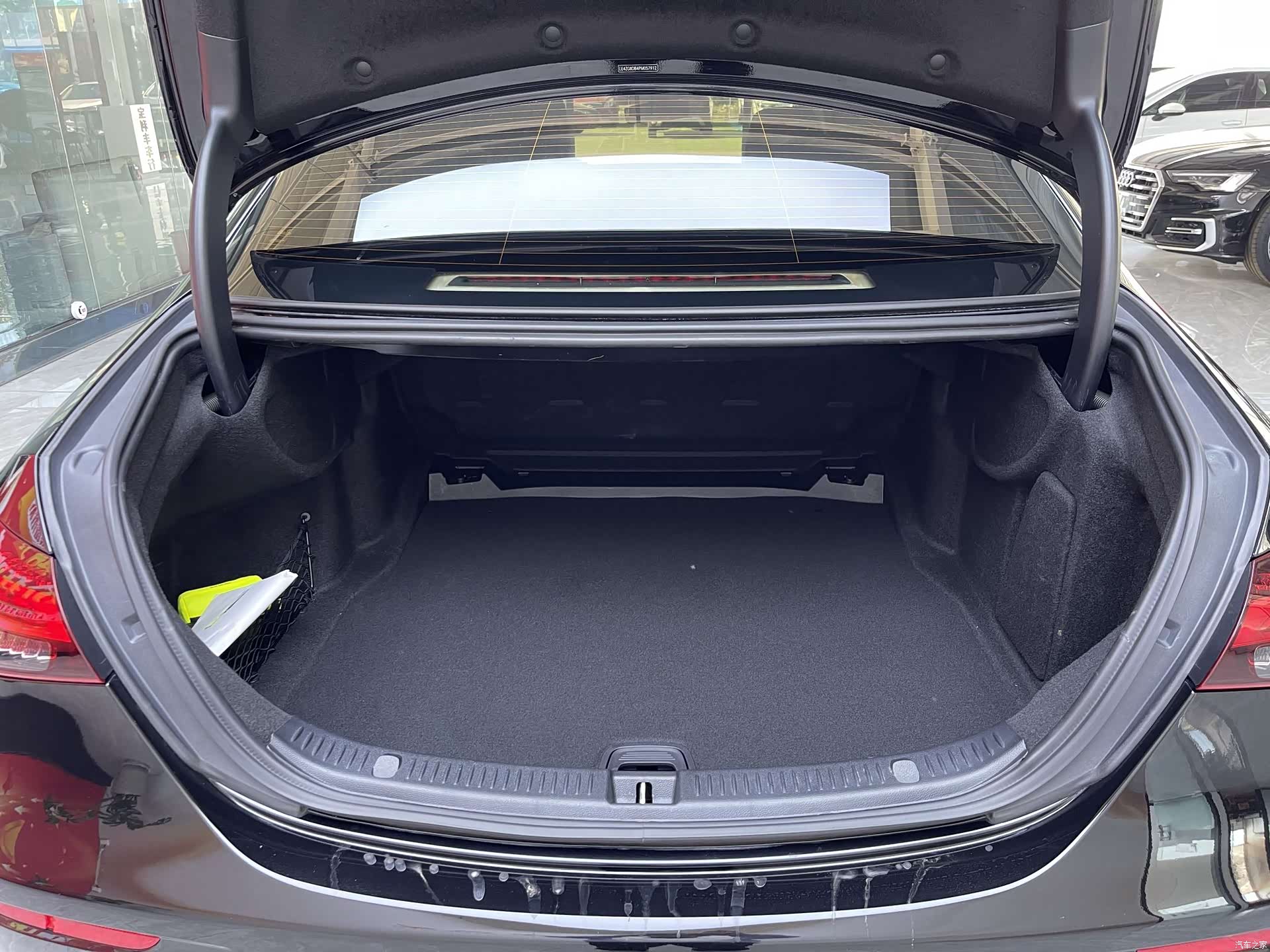 Mercedes-Benz E-Class, 2023 24