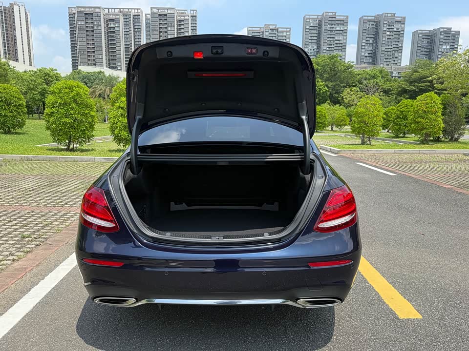 Mercedes-Benz E-class Mercedes-Benz E-class