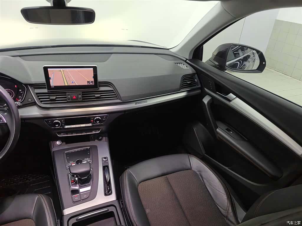 Audi Q5L, 2019 10