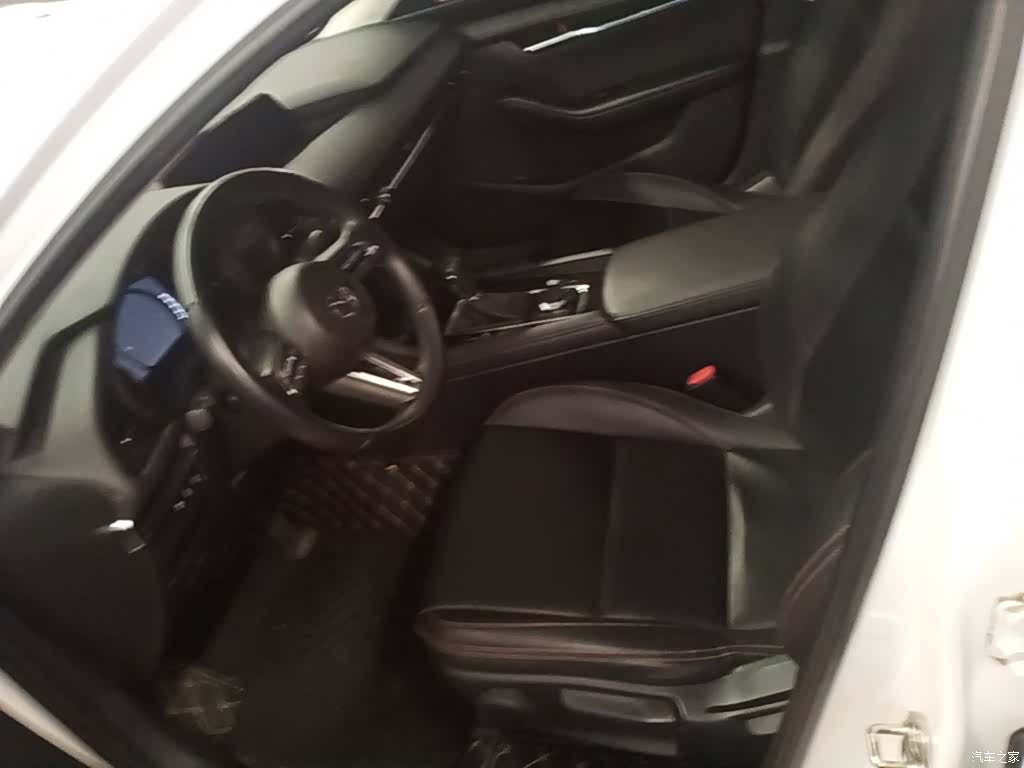 Mazda Mazda3, 2024 15