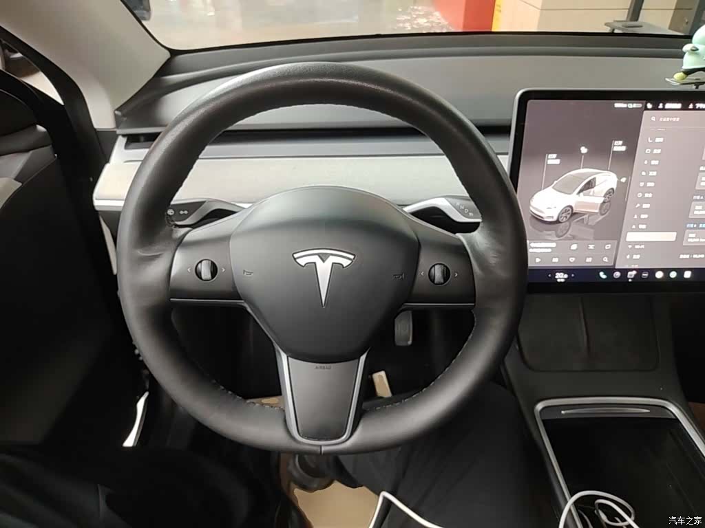 Tesla Model Y, 2023 11