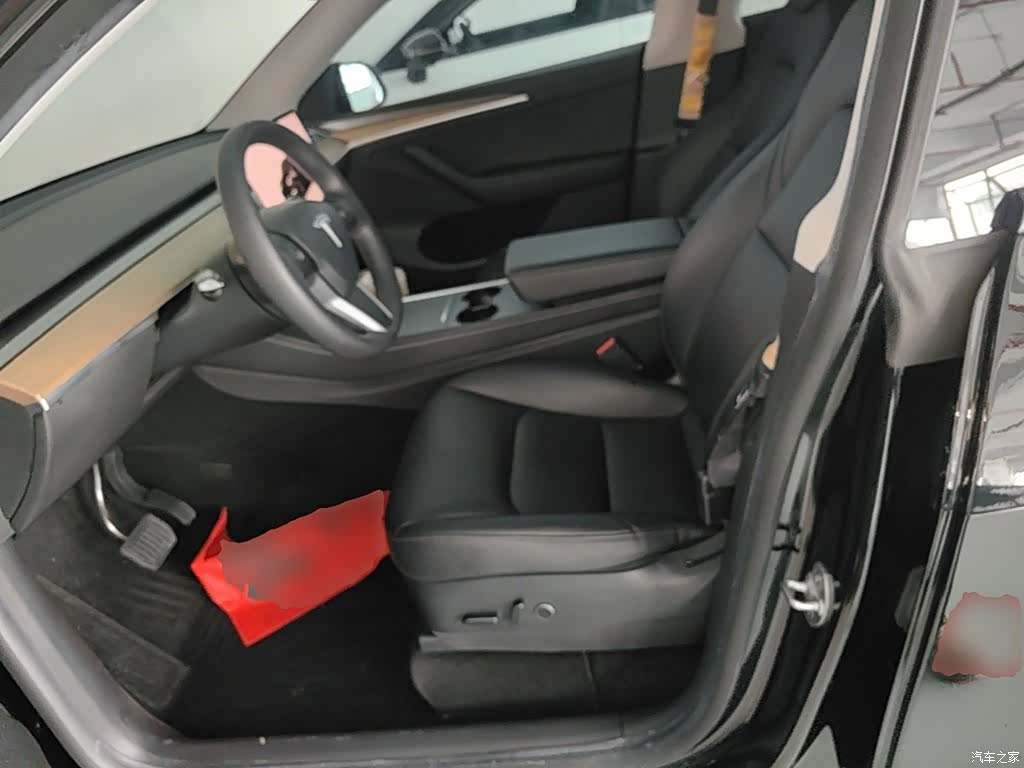 Tesla Model Y, 2022 15