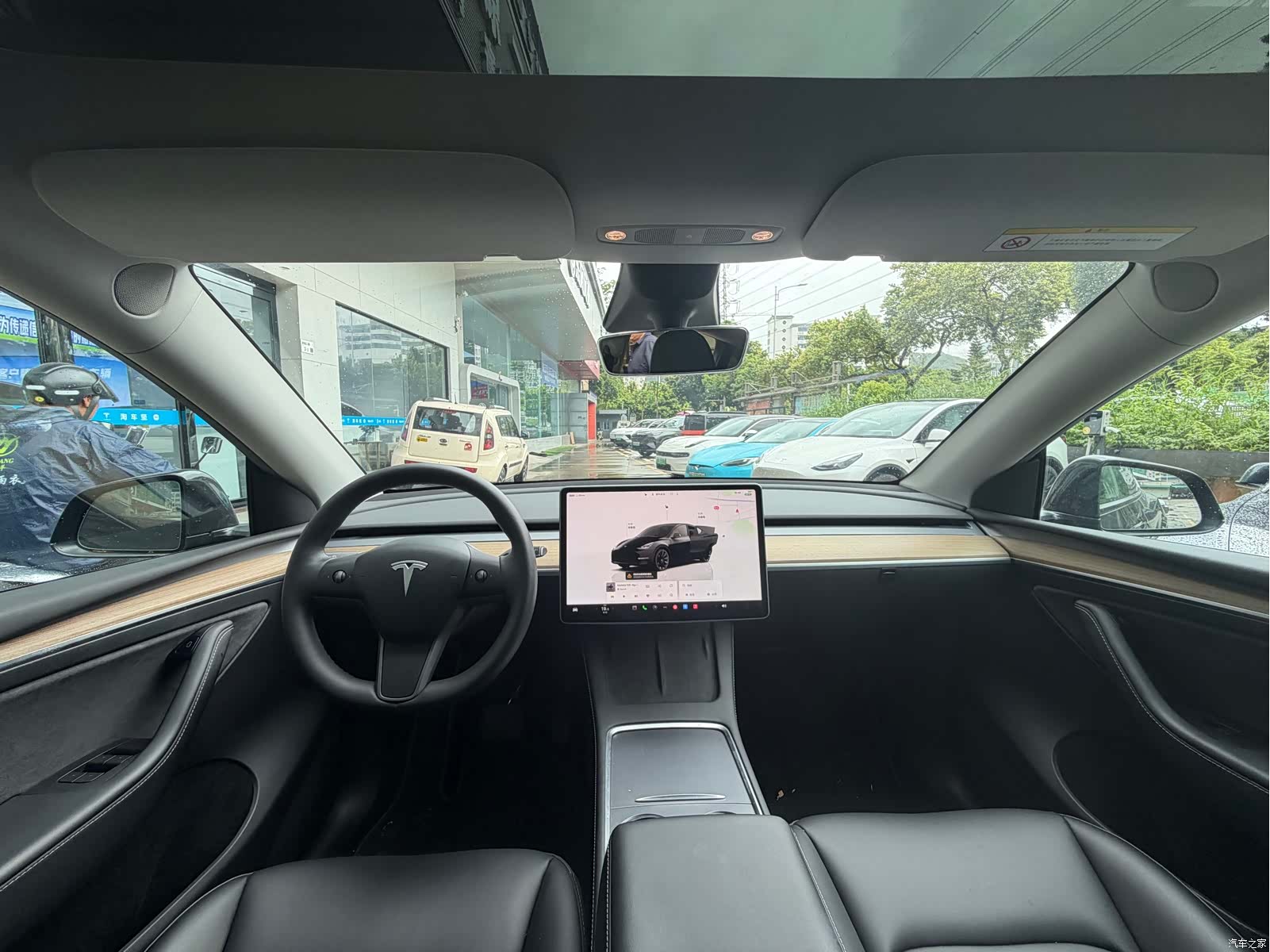 Tesla Model Y, 2022 10