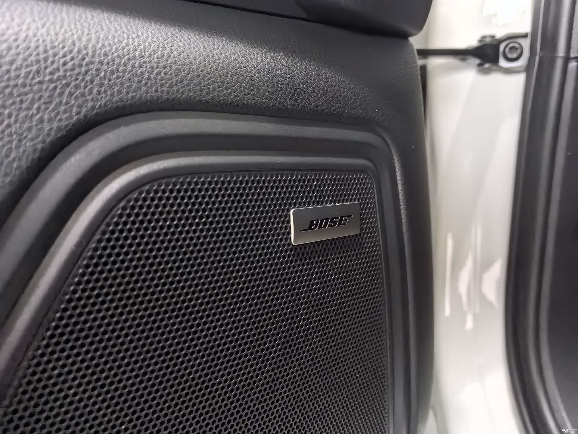 Porsche Macan, 2024 7