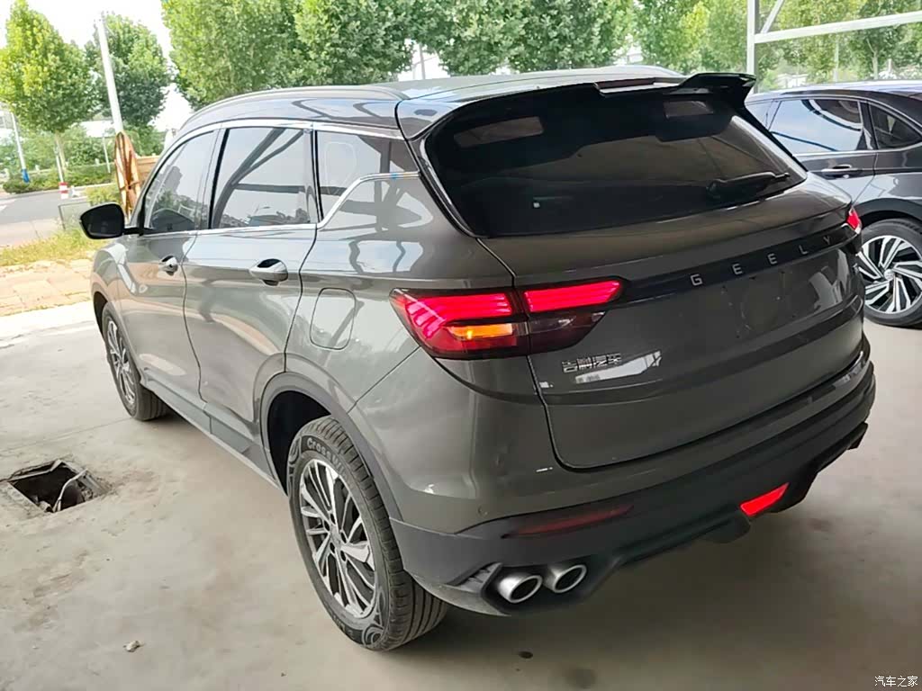 Geely Coolray, 2022 все фото