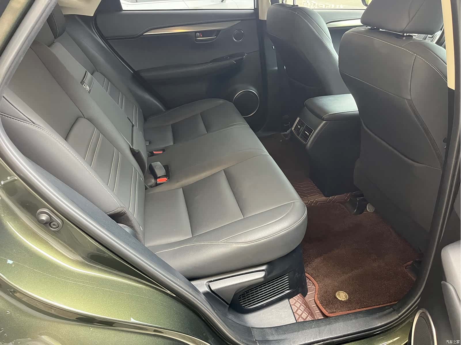 Lexus NX, 2020 11