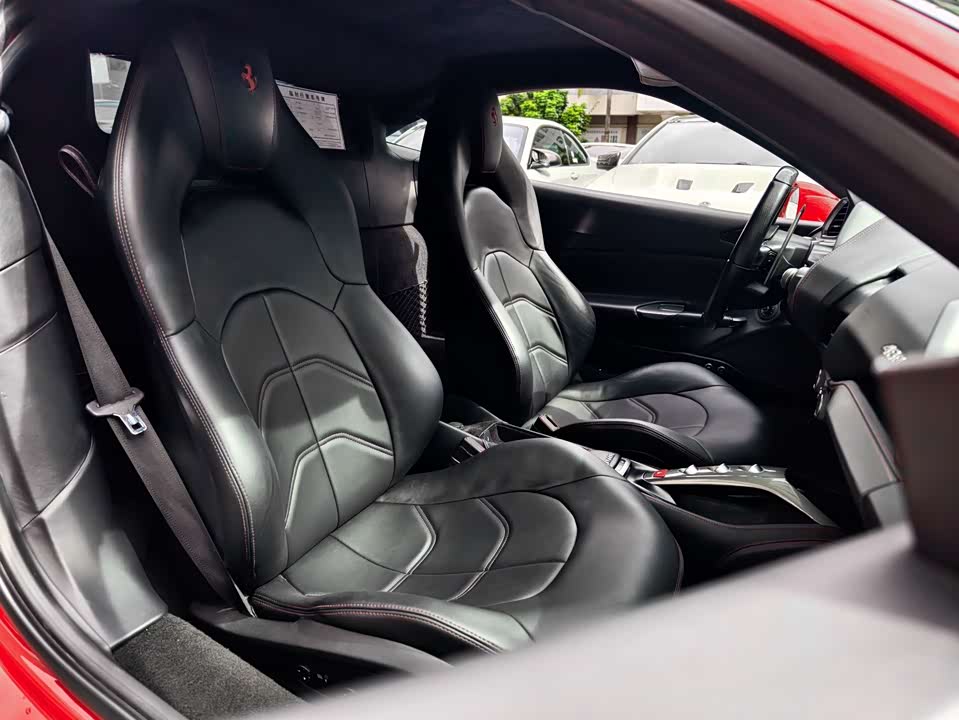 Ferrari 488
