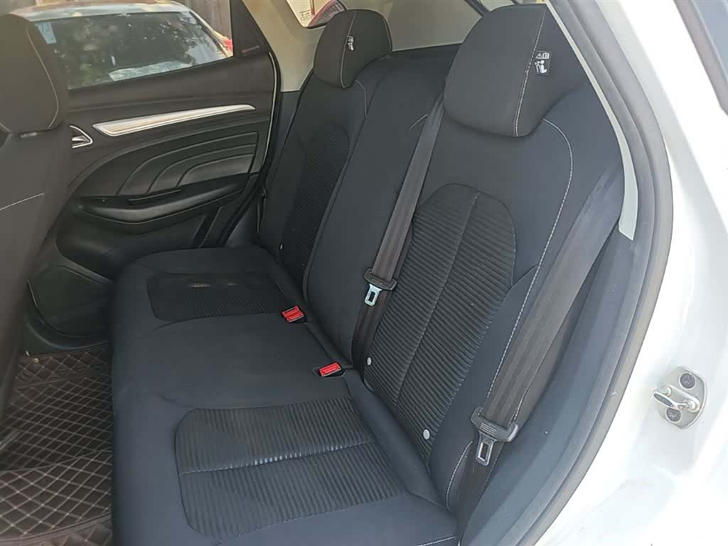 Roewe RX3, 2019 17