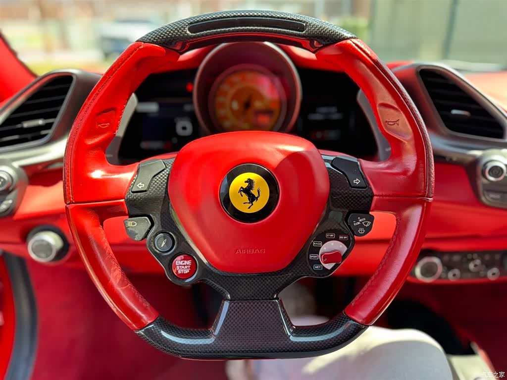 Ferrari 488, 2016 7
