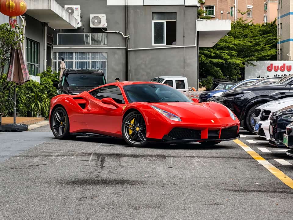 Ferrari 488