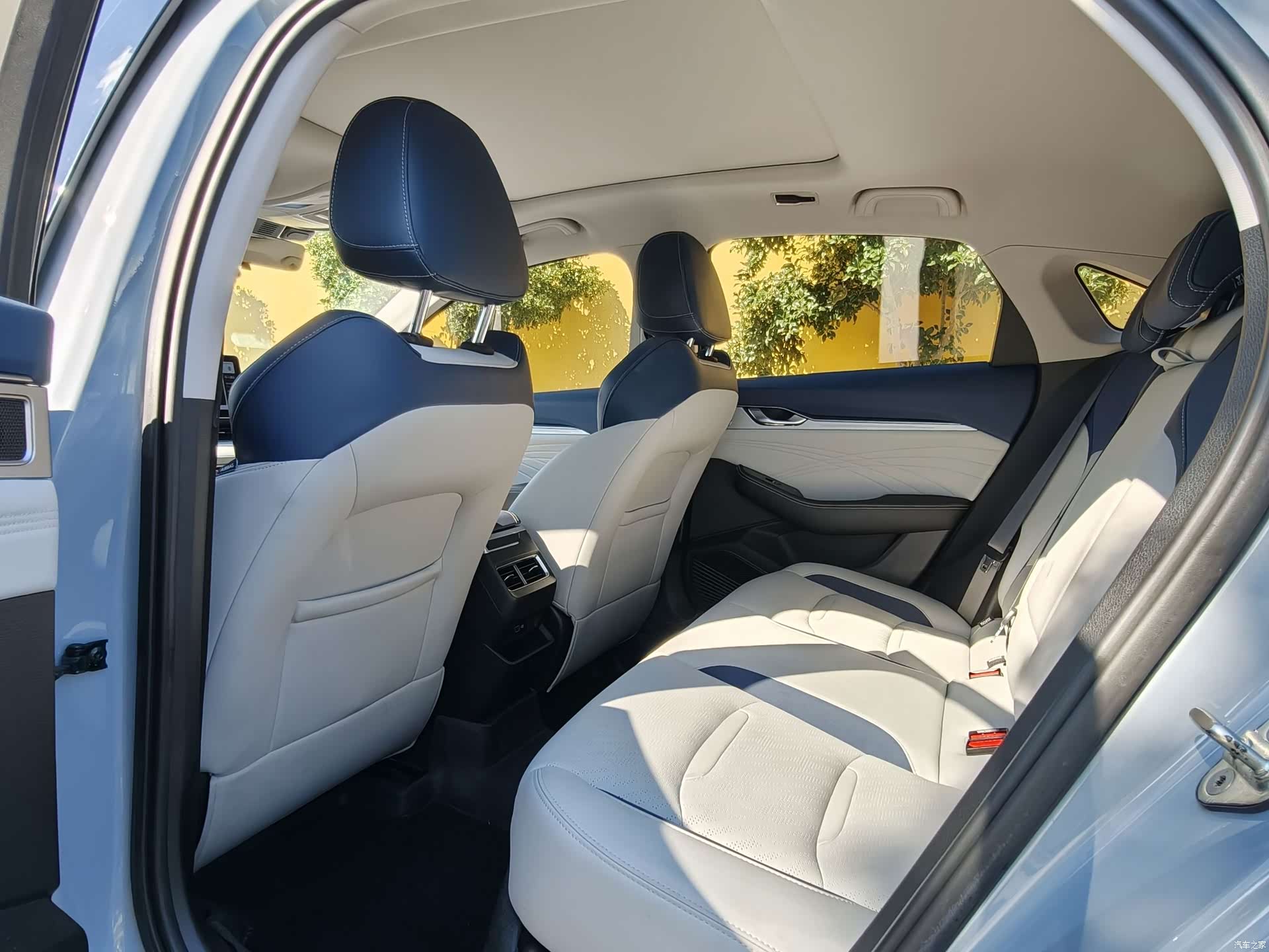Geely Preface, 2023 9