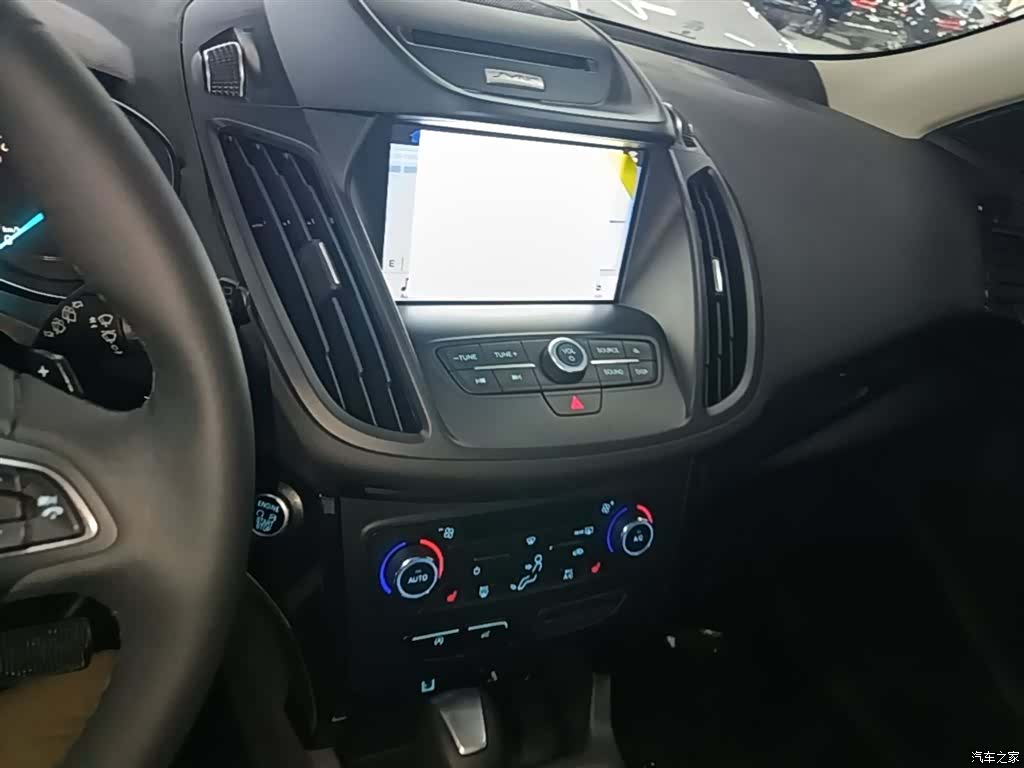 Ford Kuga, 2017 13