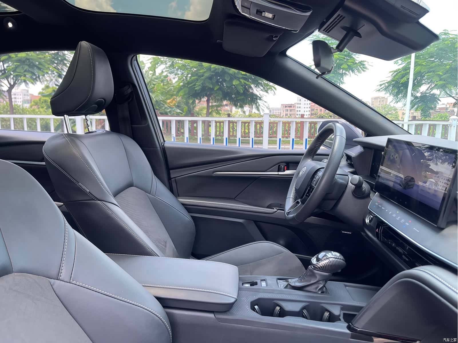 Toyota Camry, 2025 8