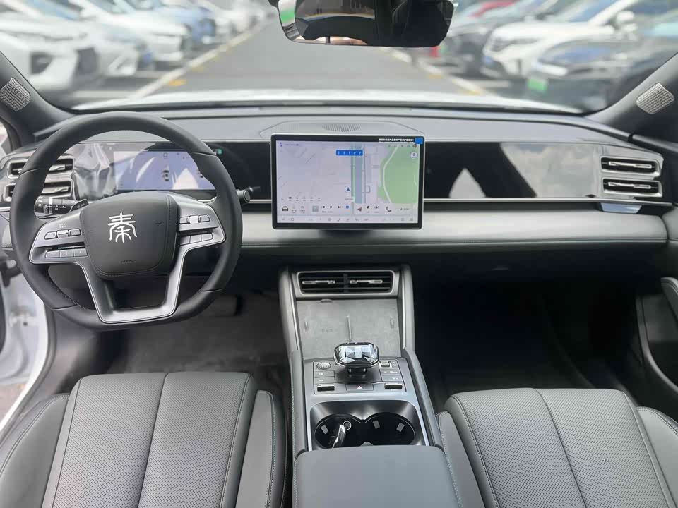 BYD Qin L BYD Qin L
