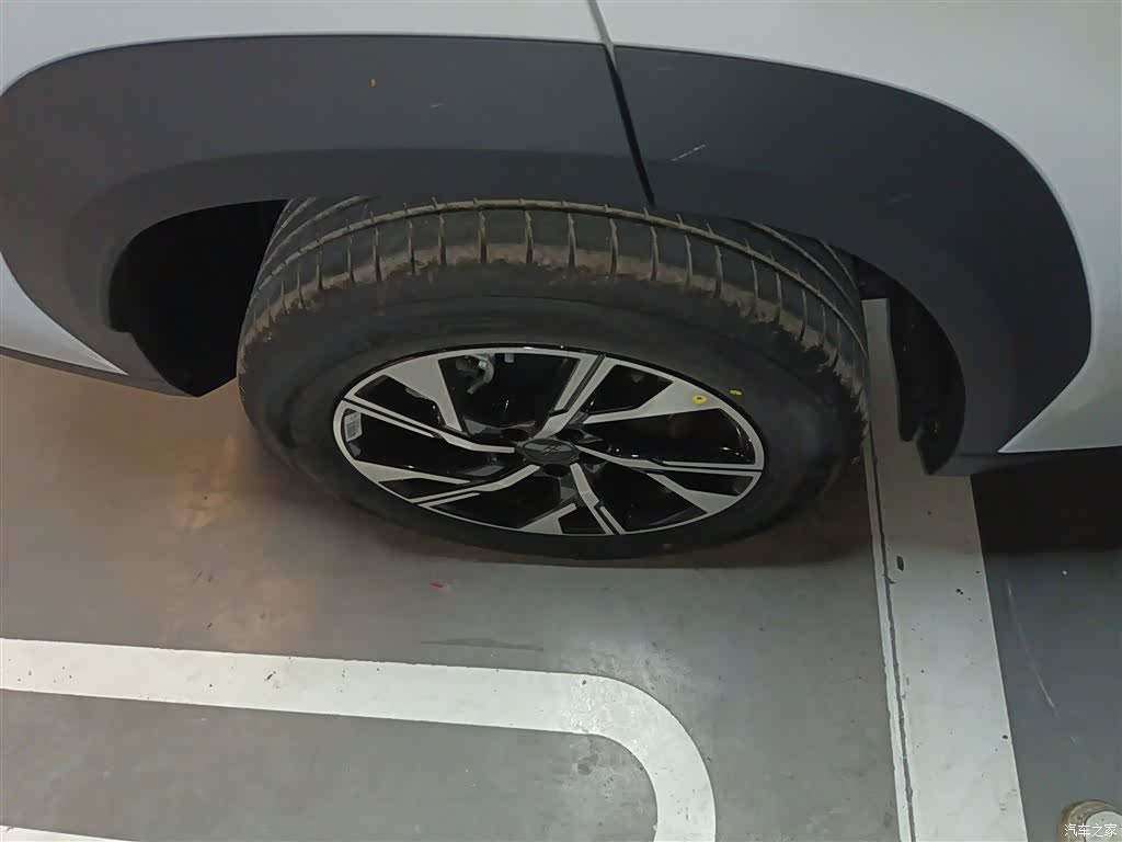 Geely Boyue, 2026 23
