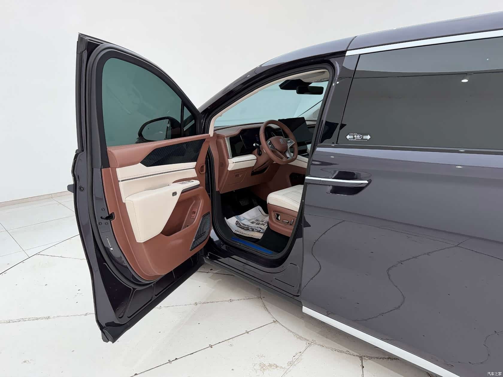 BYD Xia, 2025 13