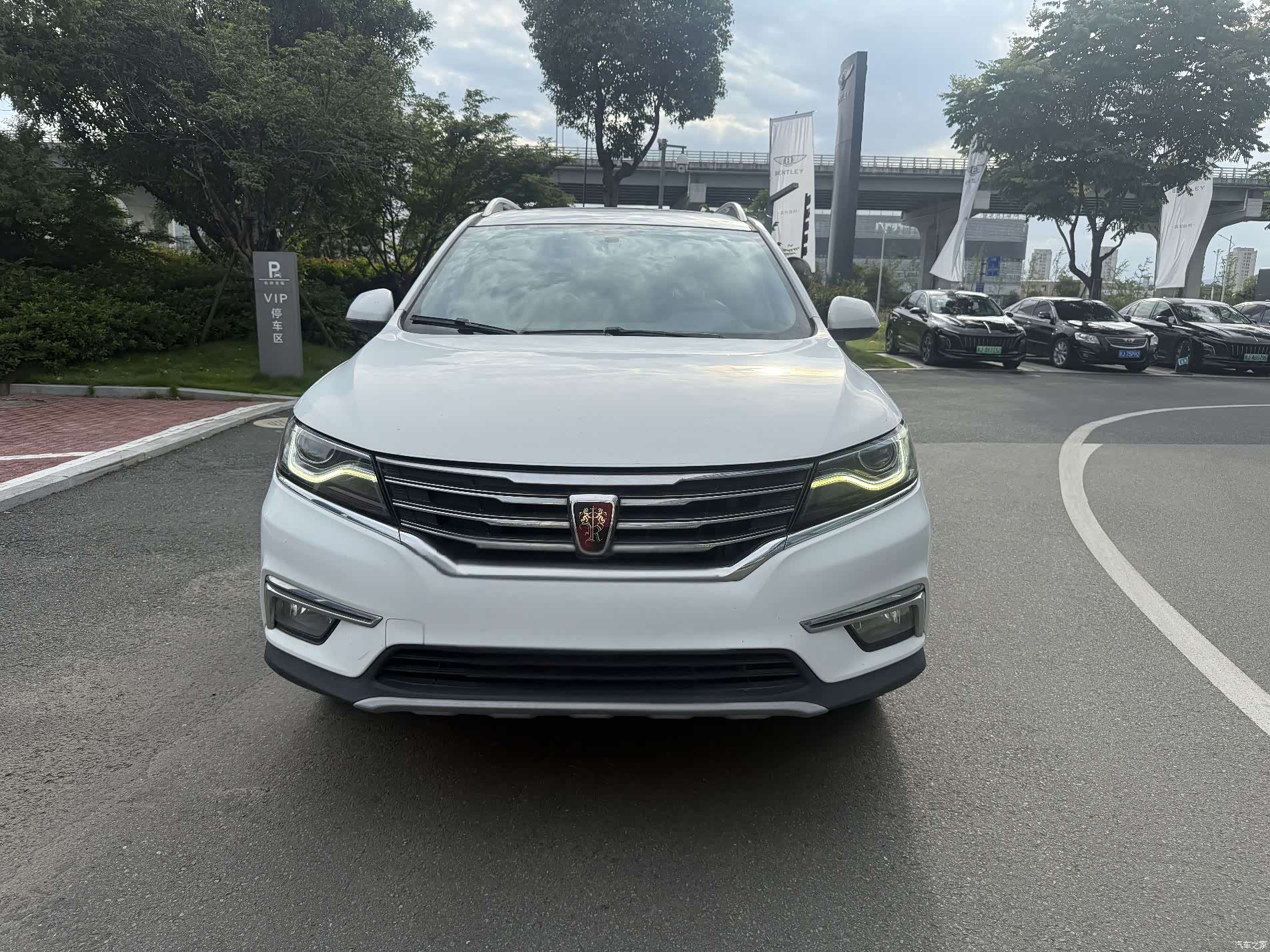 Roewe RX5, 2017 4