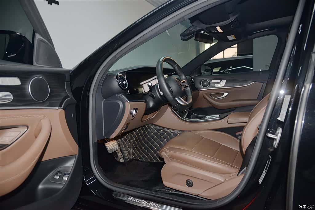 Mercedes-Benz E-Class, 2023 9