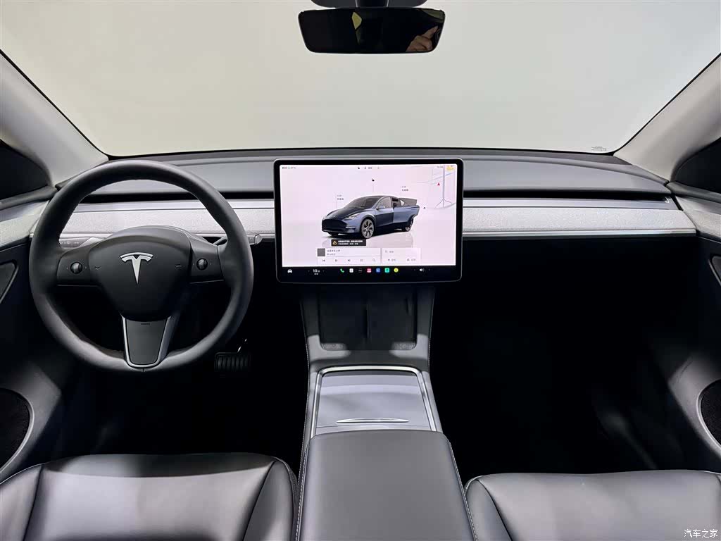 Tesla Model Y, 2024 13