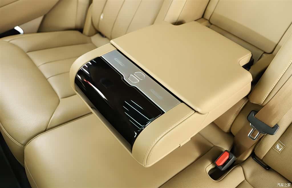 Land Rover Range Rover, 2024 14