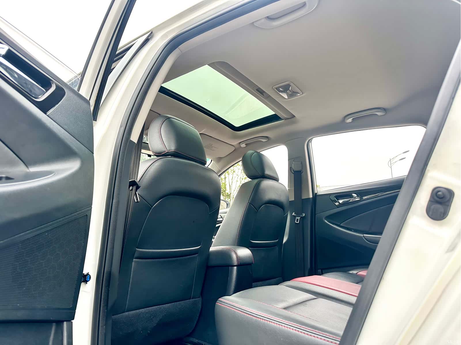 Changan Eado, 2015 27