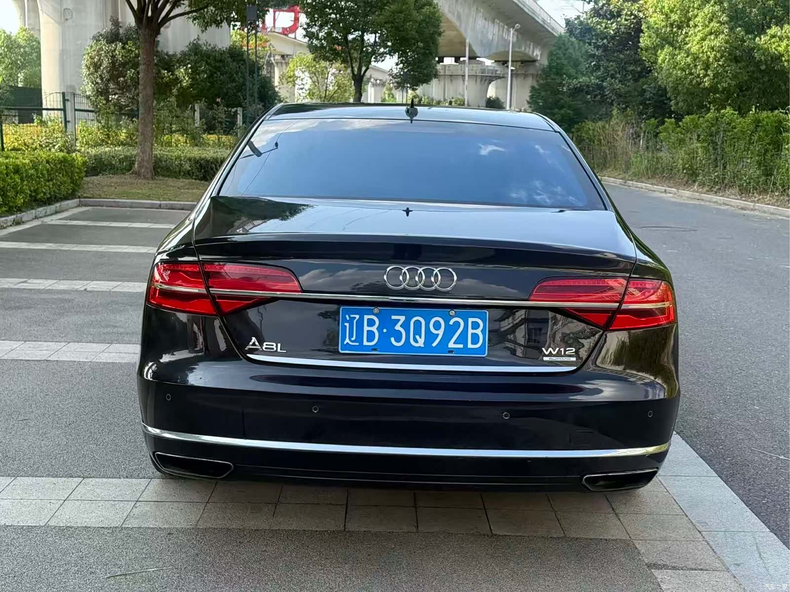 Audi A8L, 2011 7