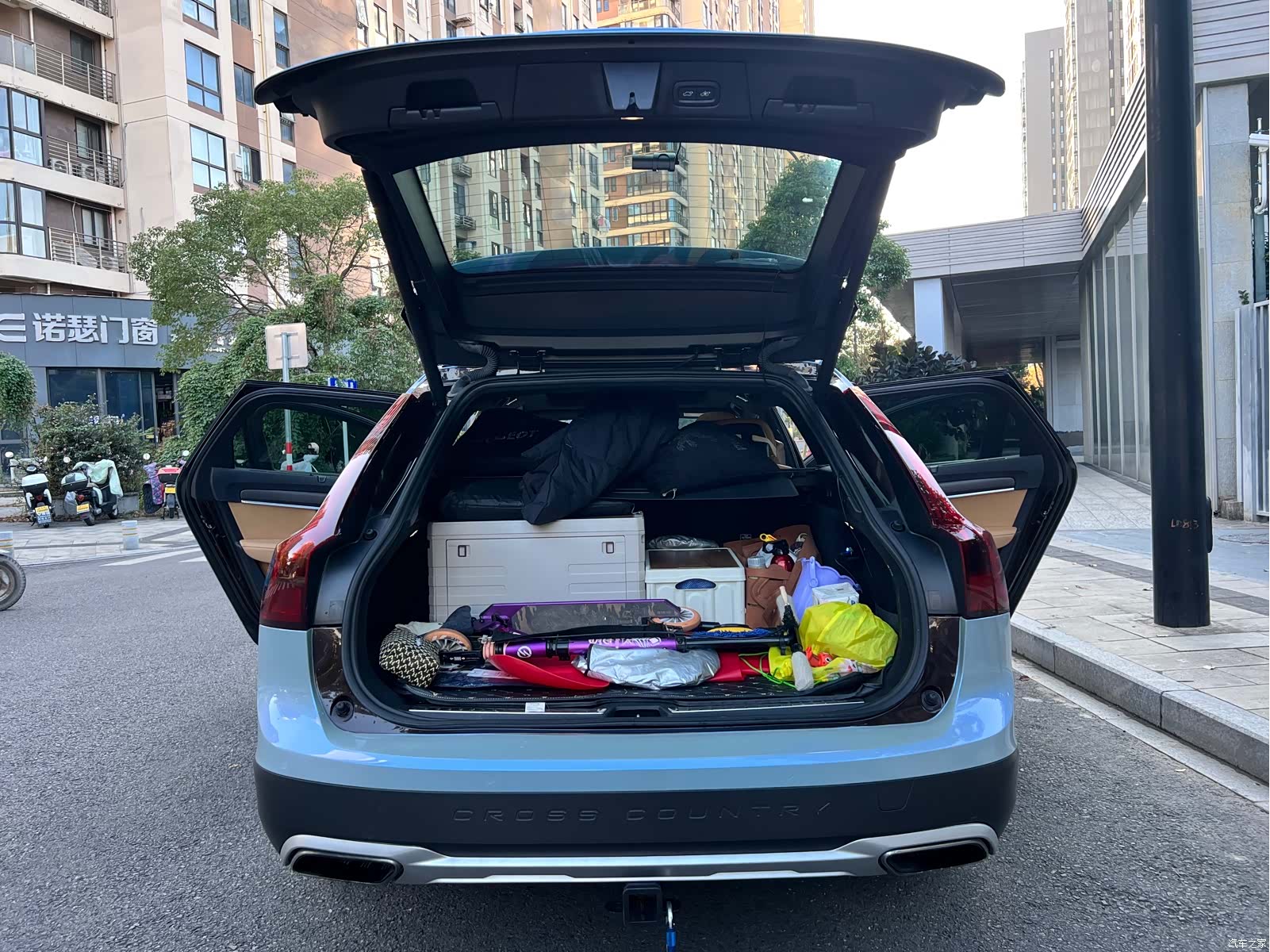 Volvo V90, 2018 17