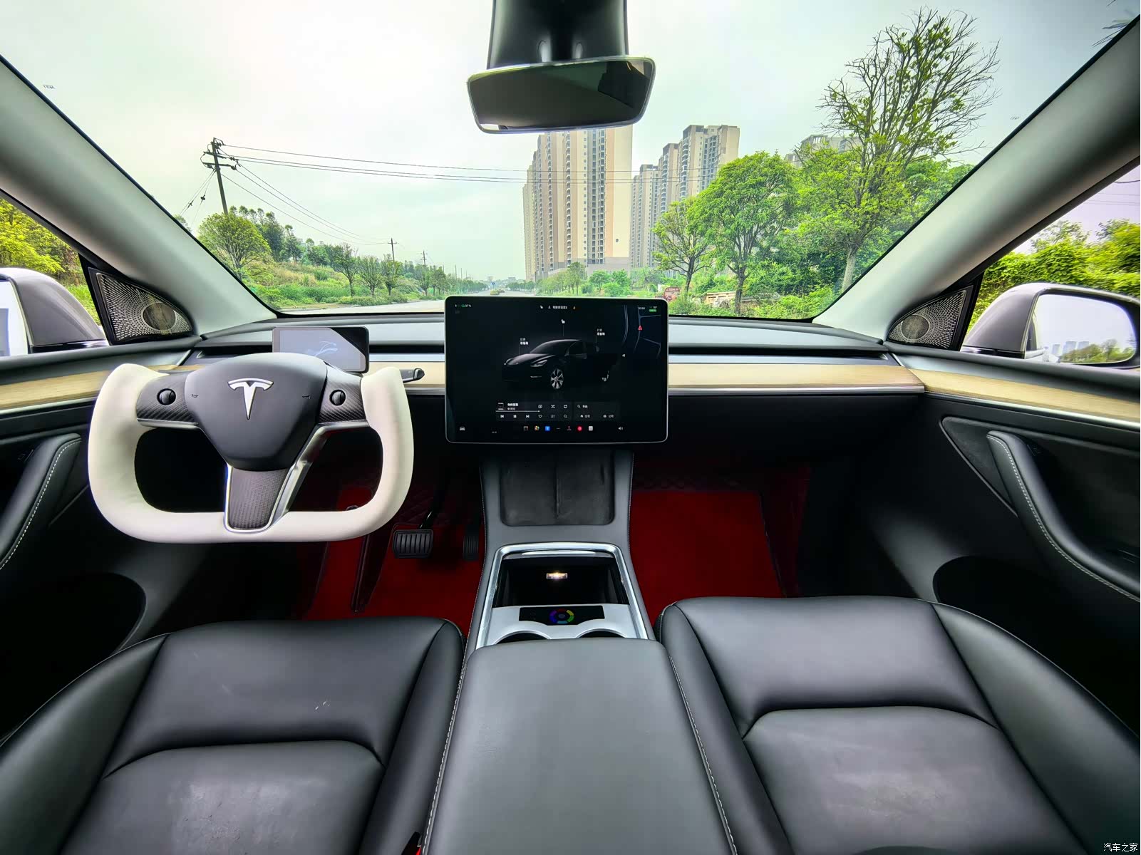 Tesla Model Y, 2023 9