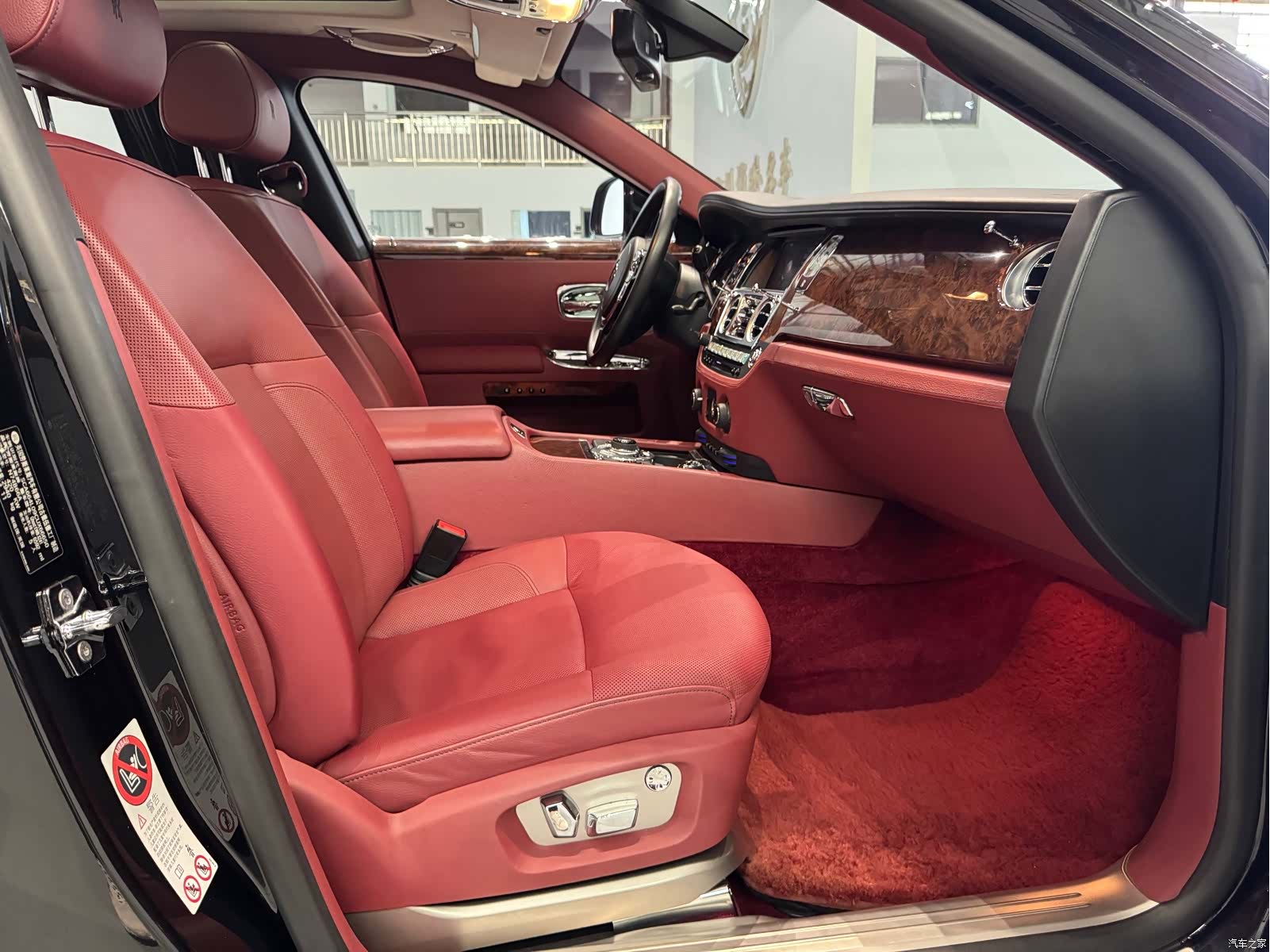 Rolls-Royce Ghost, 2012 28