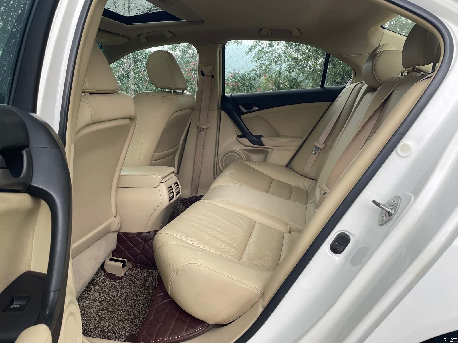 Honda Spirior, 2011 6