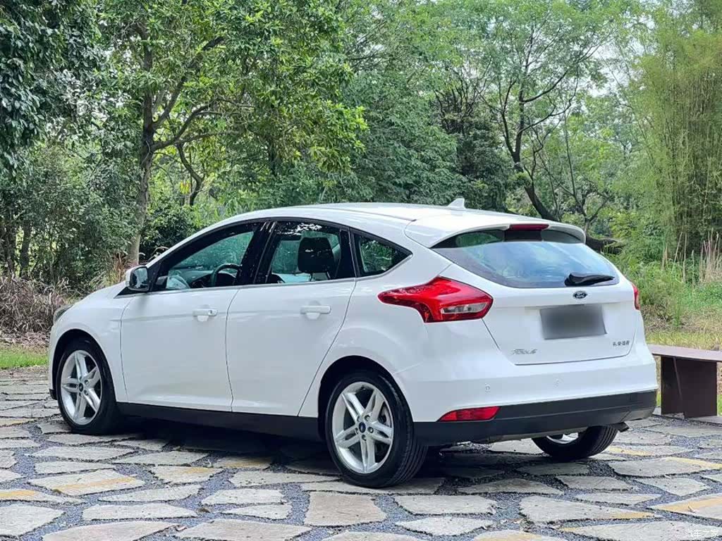 Ford Focus, 2021 23