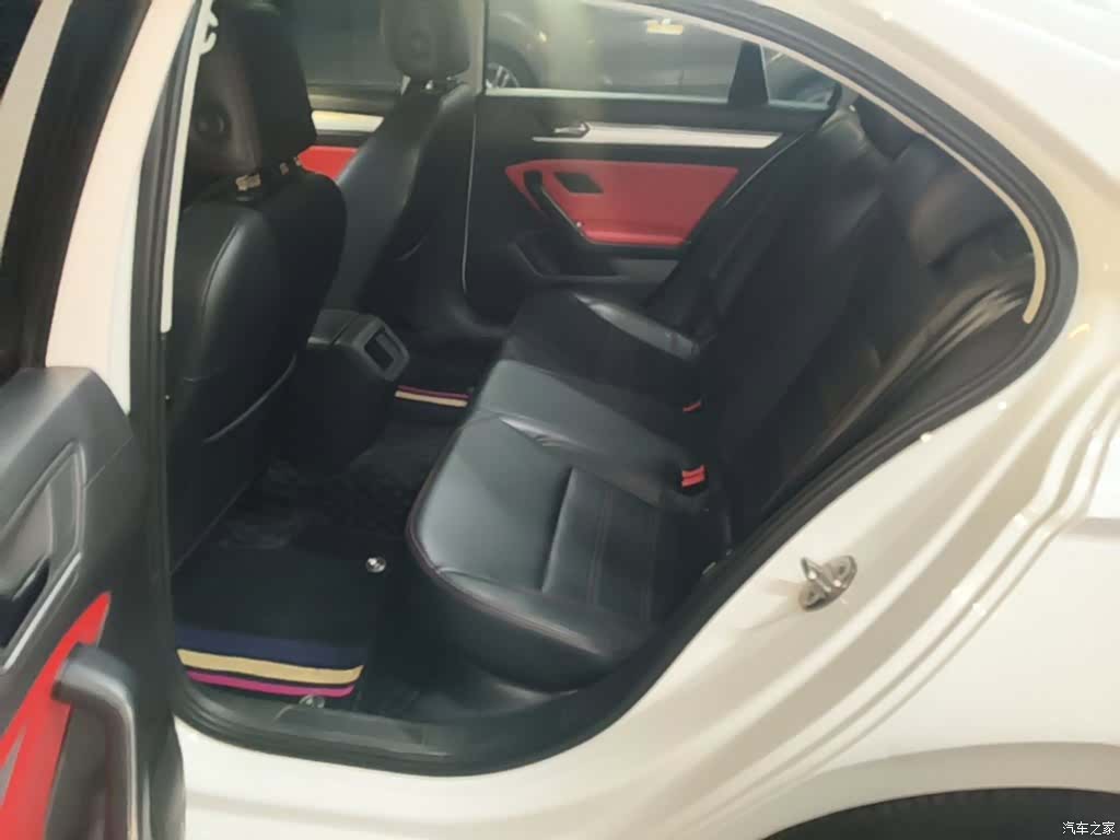 Volkswagen Lamando, 2018 17