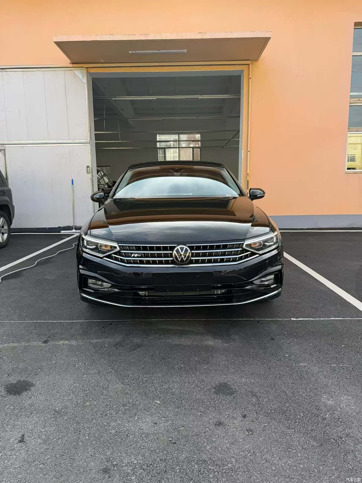 Volkswagen Magotan, 2025 2