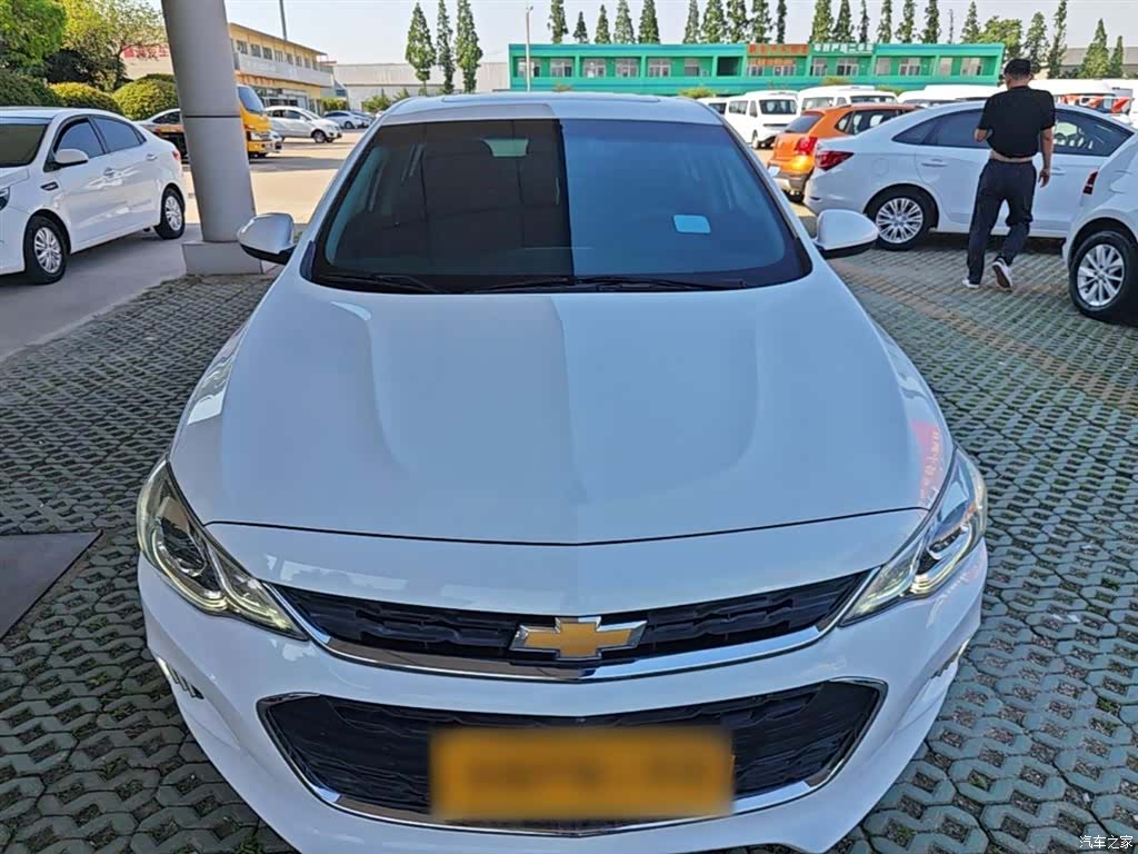 Chevrolet 320, 2018 3