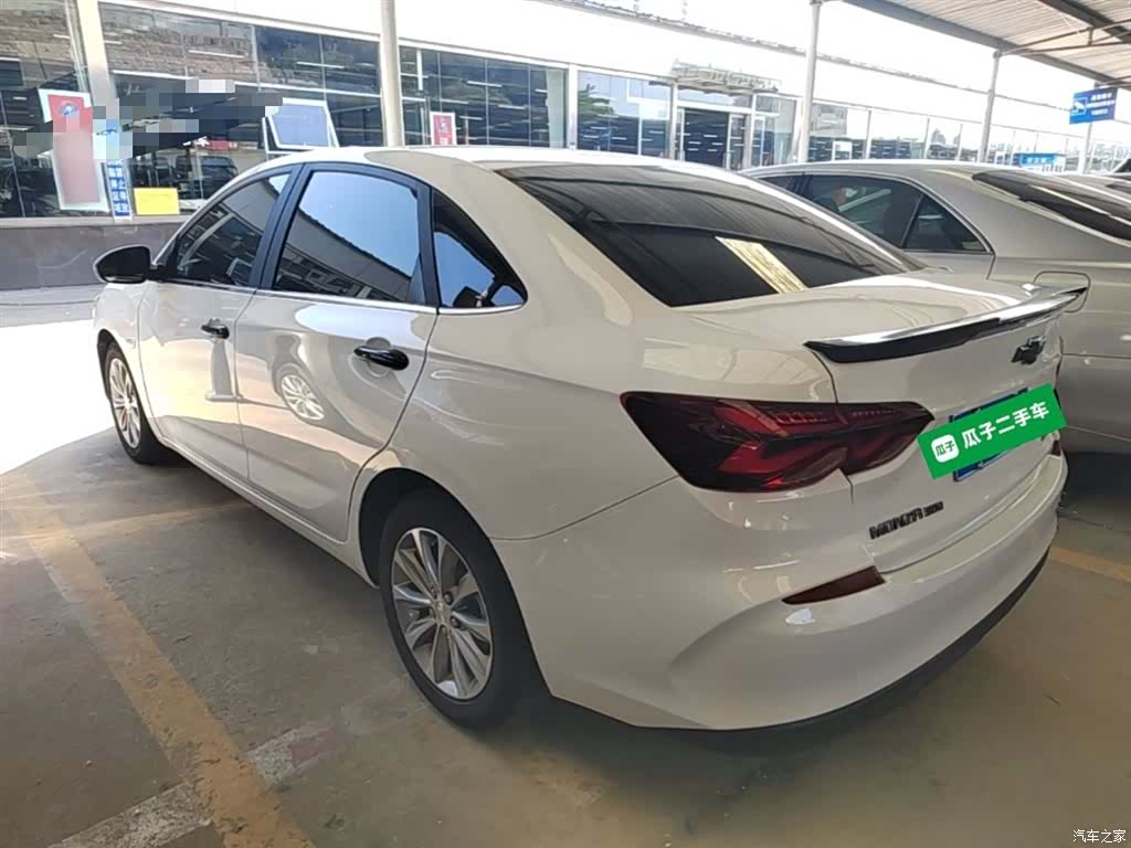 Chevrolet 320, 2021 все фото