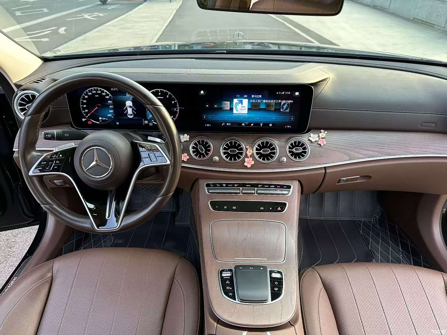Mercedes-Benz E-Class, 2022 9