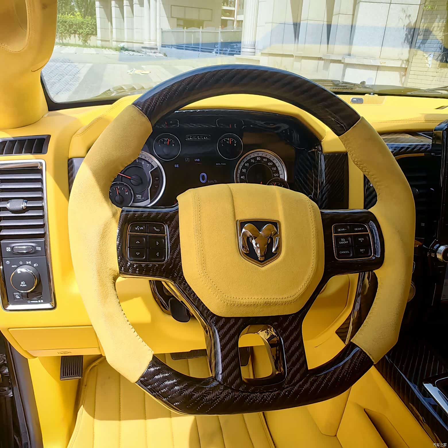 RAM Trucks, 2015 12