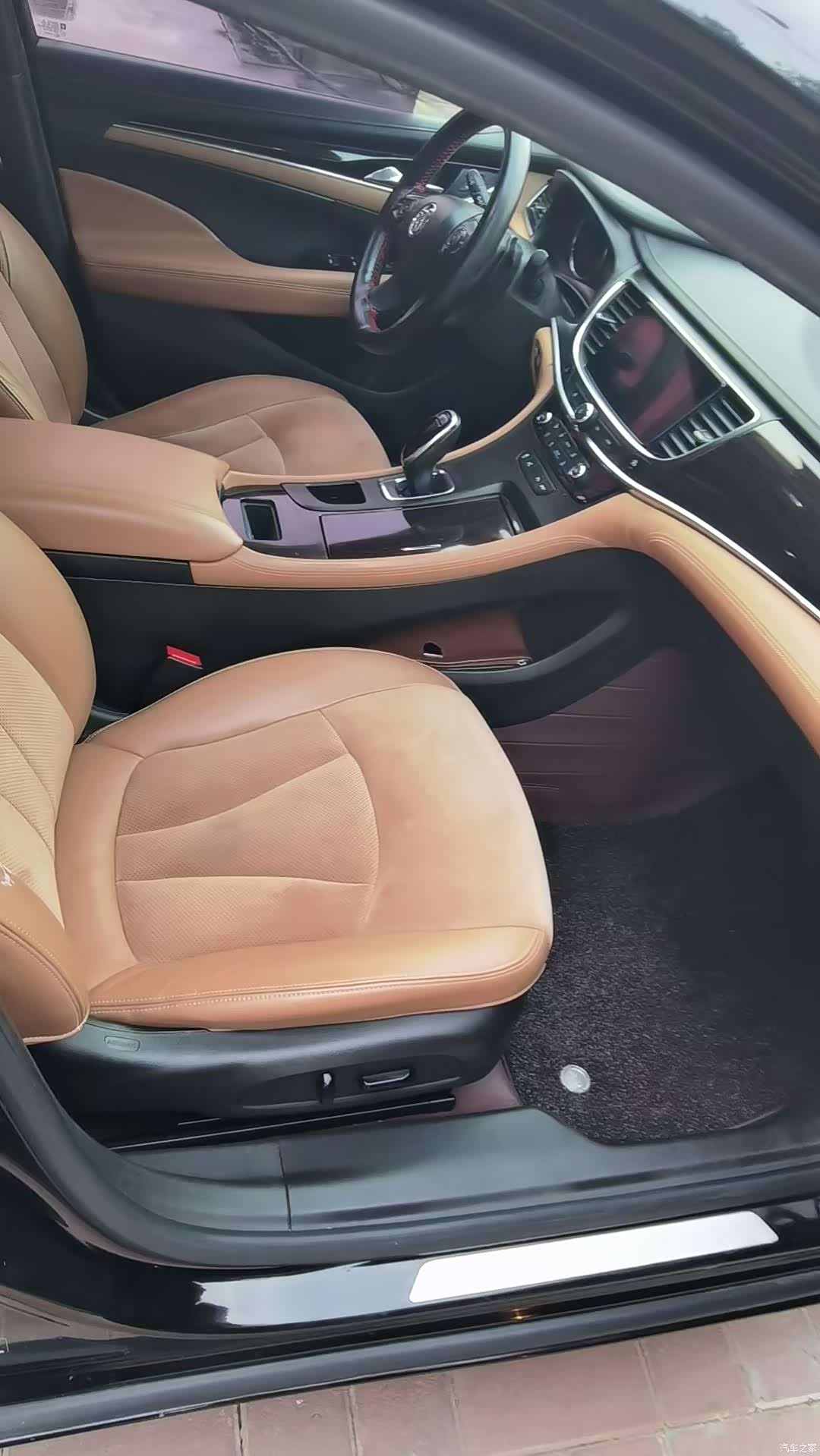 Buick LaCrosse, 2017 все фото