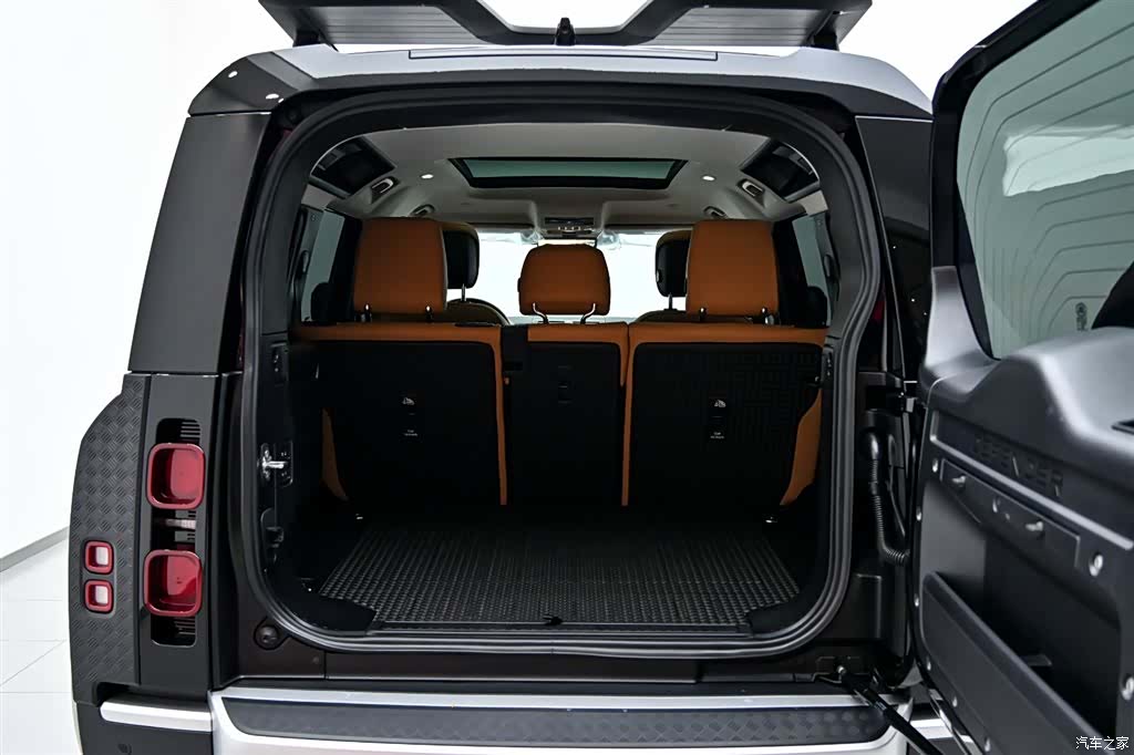 Land Rover Defender, 2024 37