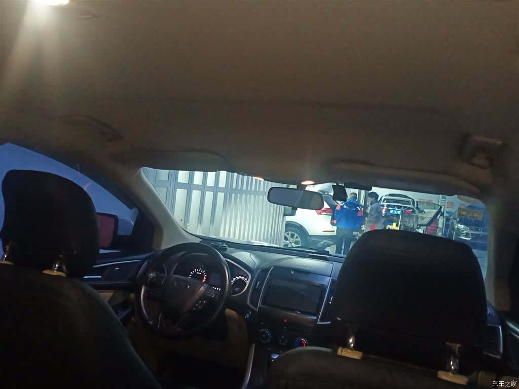 Ford Edge, 2018 18