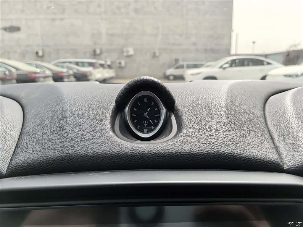 Maserati Ghibli, 2016 13