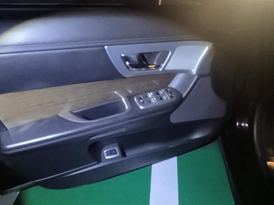Jaguar XF Jaguar XF
