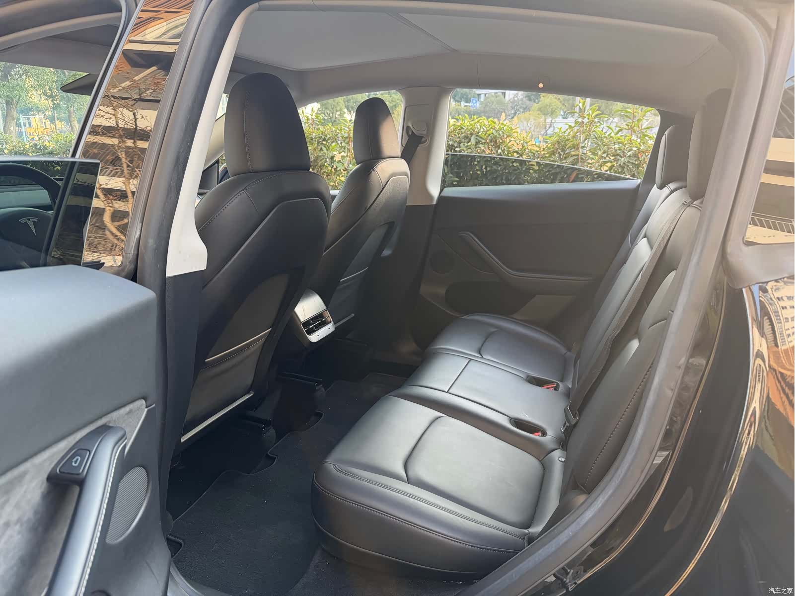 Tesla Model Y, 2022 8