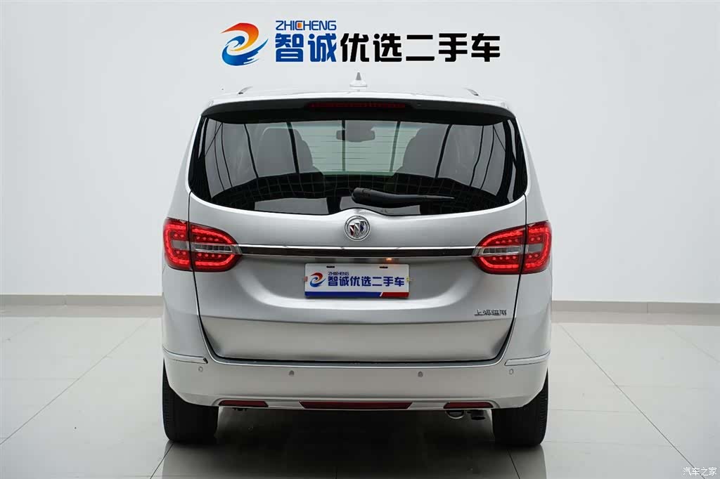 Buick GL8, 2014 4