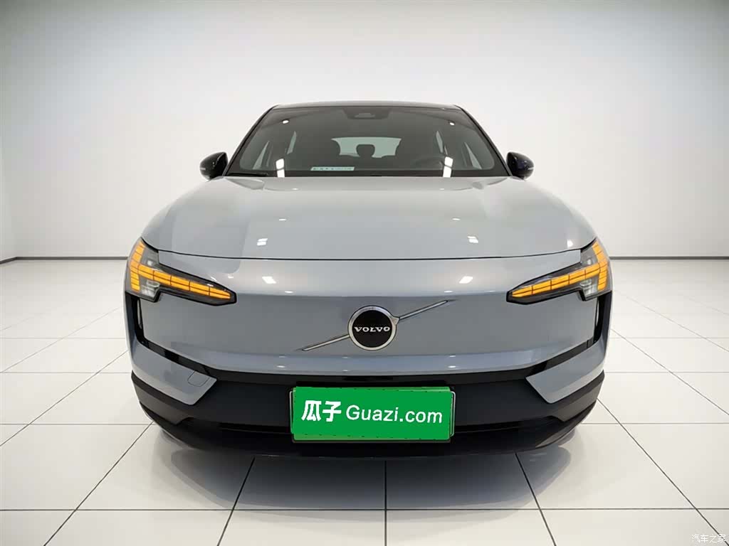 Volvo EX30, 2024 19