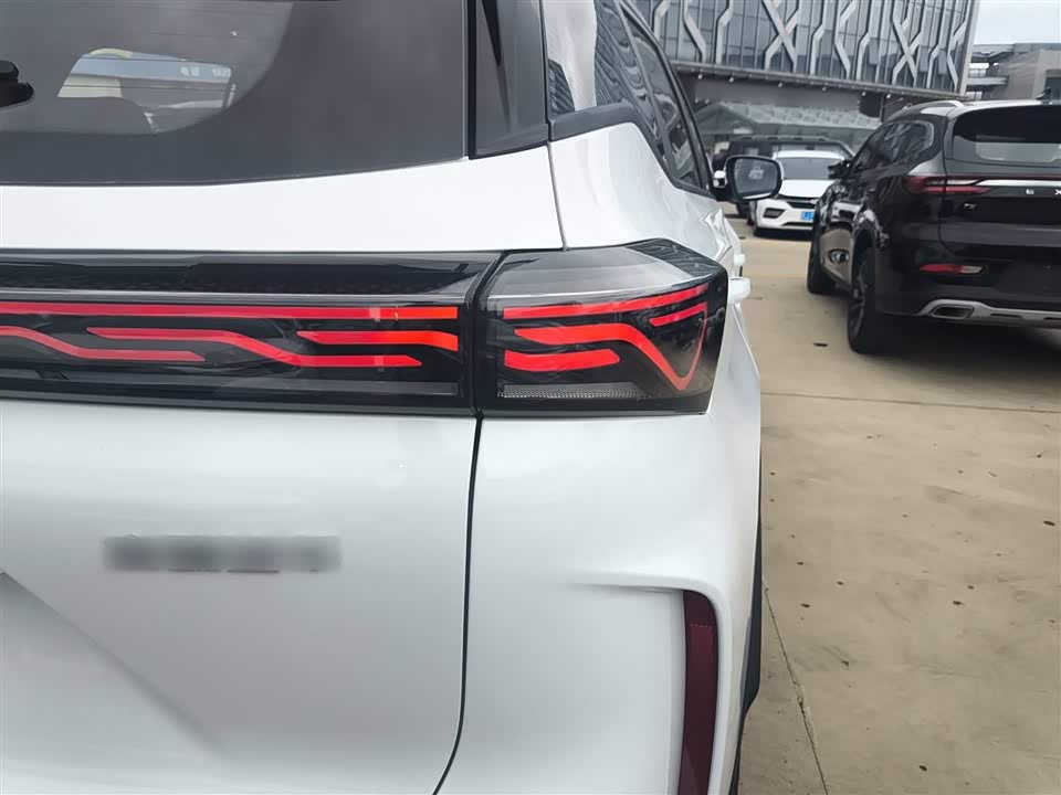 Chery Tiggo 7 PLUS Chery Tiggo 7 PLUS
