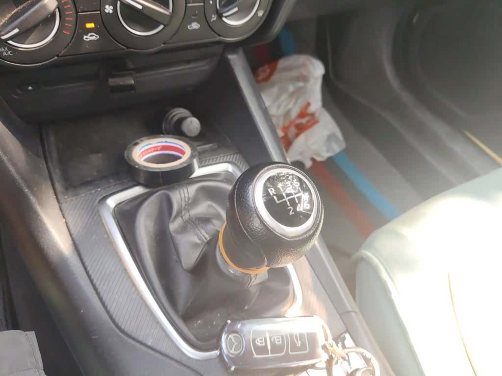Mazda Mazda3, 2016 15