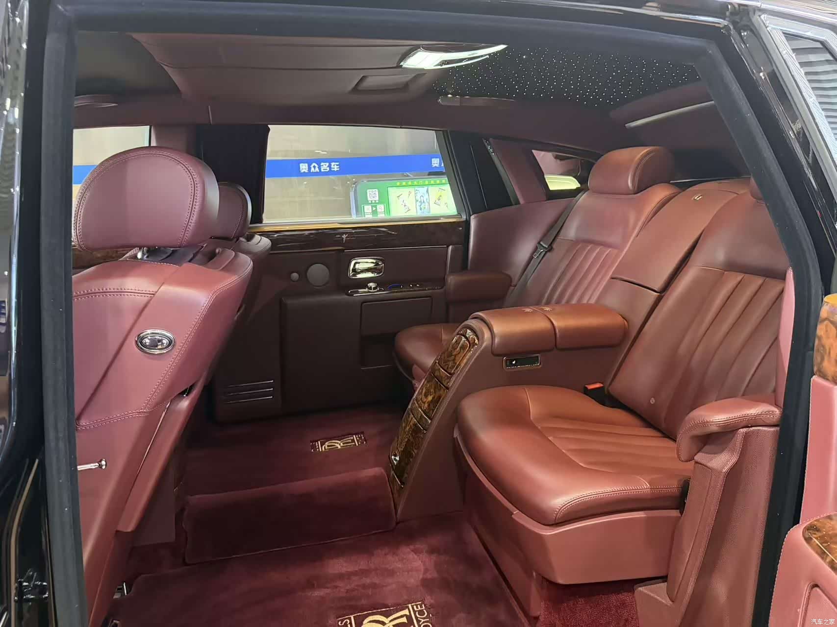Rolls-Royce Phantom, 2013 8