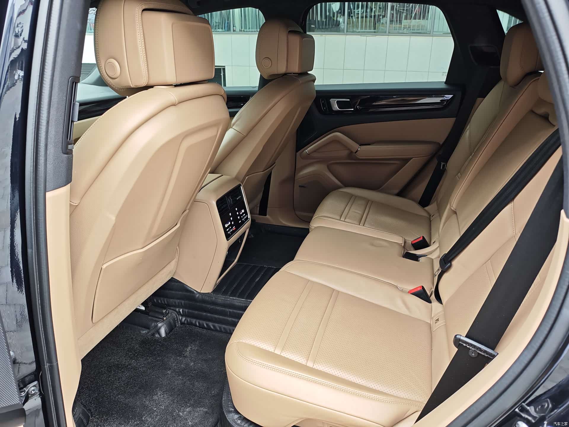Porsche Cayenne, 2020 12