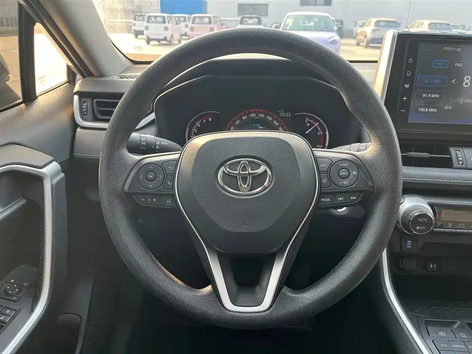 Toyota RAV4 Rongfang